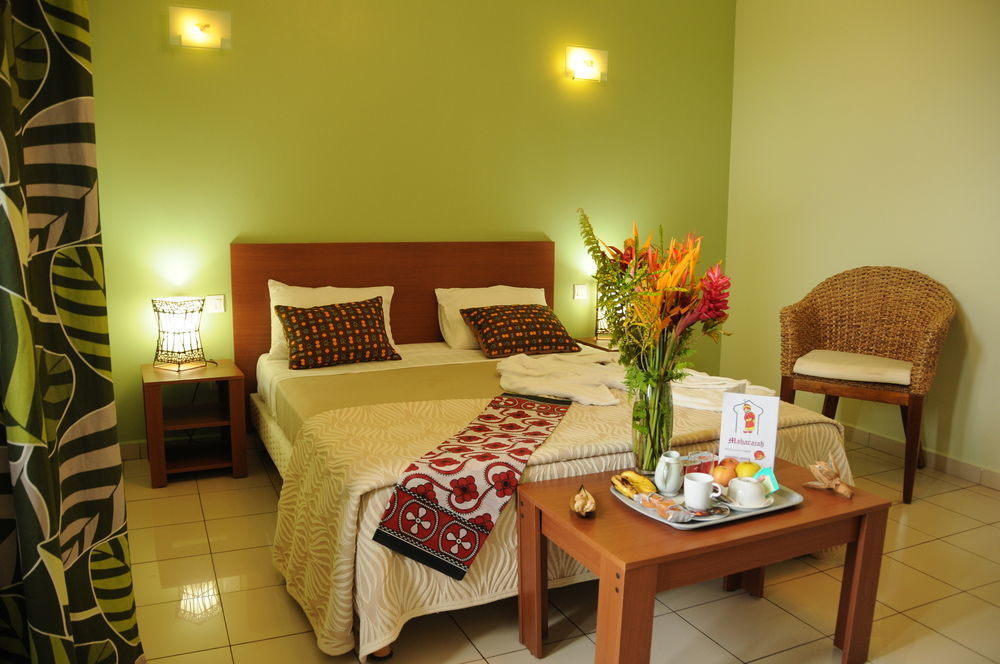 Hotel Maharajah Mamoudzou Экстерьер фото