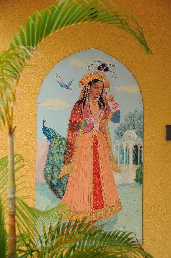 Hotel Maharajah Mamoudzou Экстерьер фото