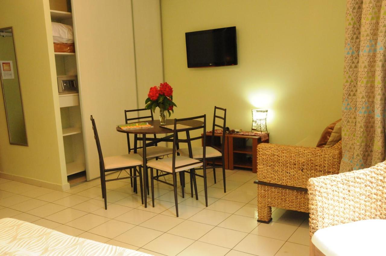 Hotel Maharajah Mamoudzou Номер фото